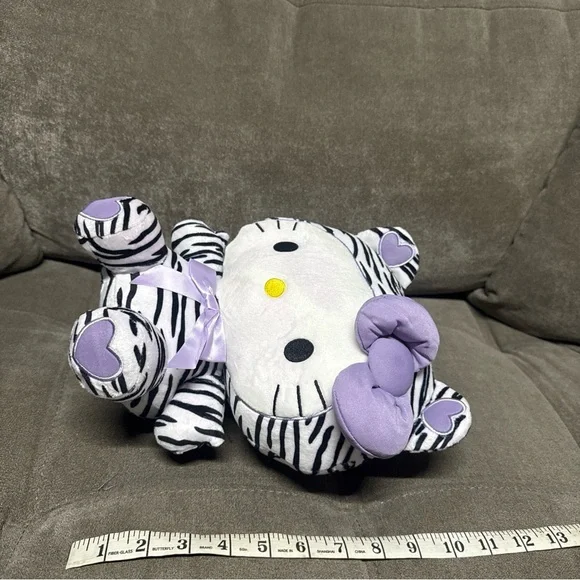 ๐ฑ๐ฑ Hello Kitty Purple B/W Zebra Suit Costume Sanrio Plush ๐ฑ๐ฑ - Picture 8 of 10